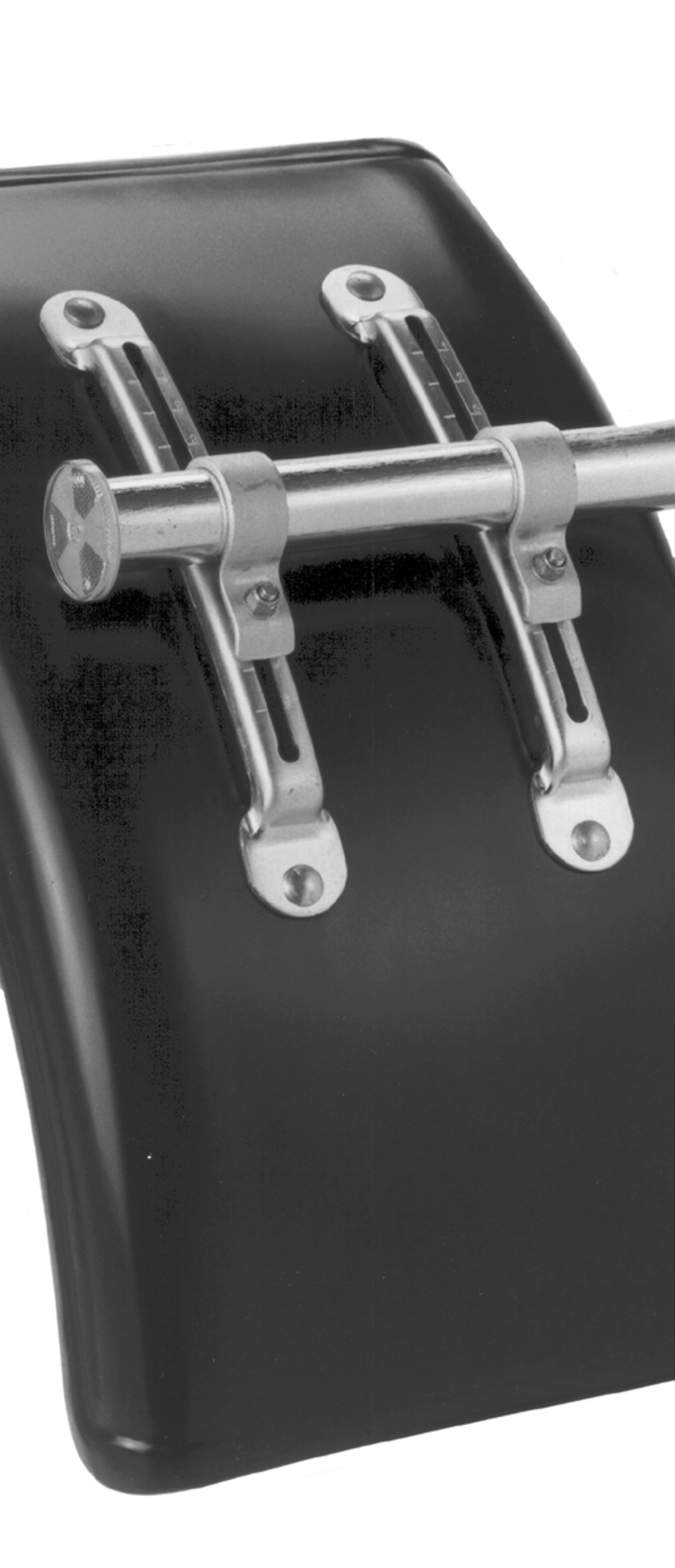 Kotflügelhalterung, stufenlos verstellbar